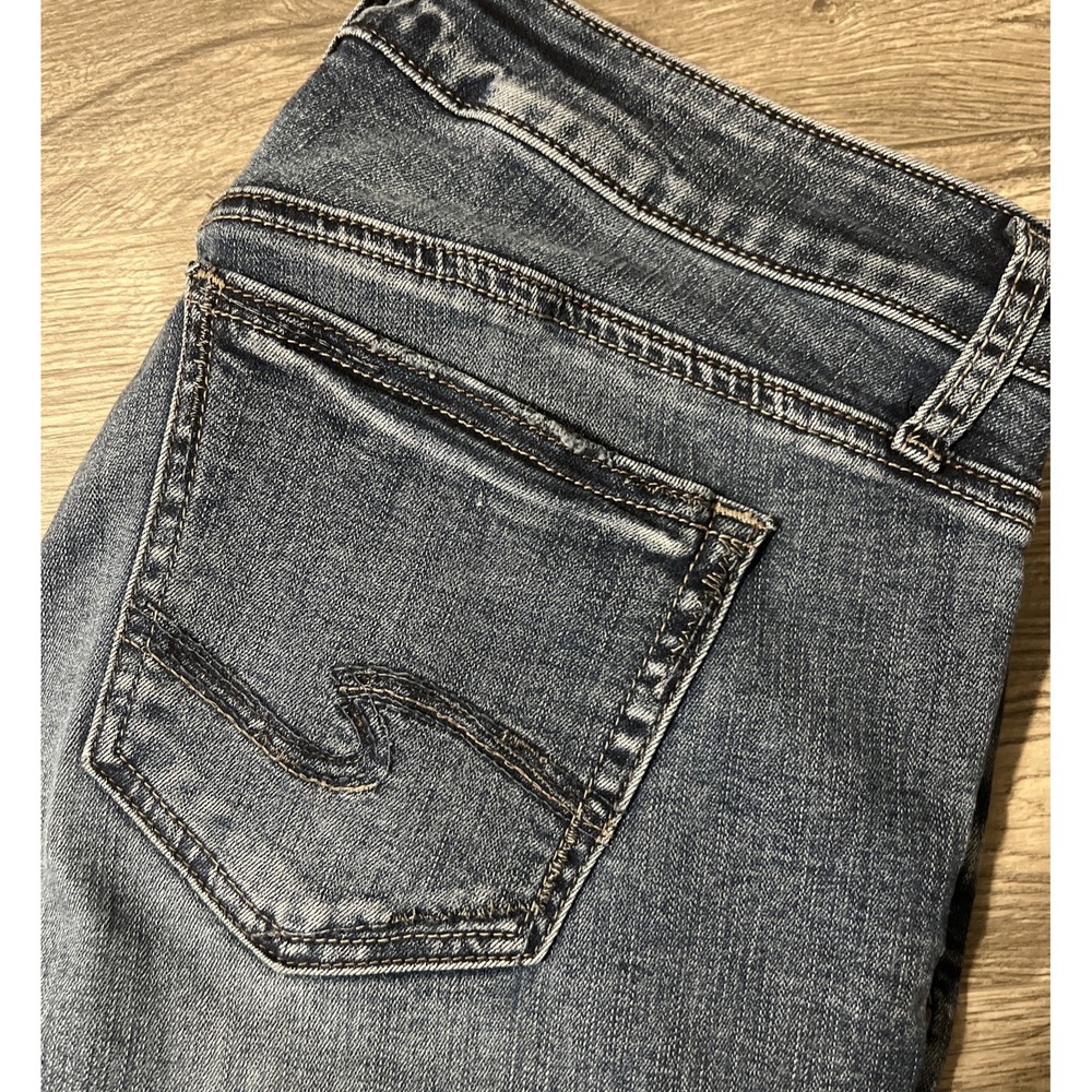 Silver Elyse Straight Leg Dark Wash Mid Rise Stretch Blue Jeans Size 30 (32x31)